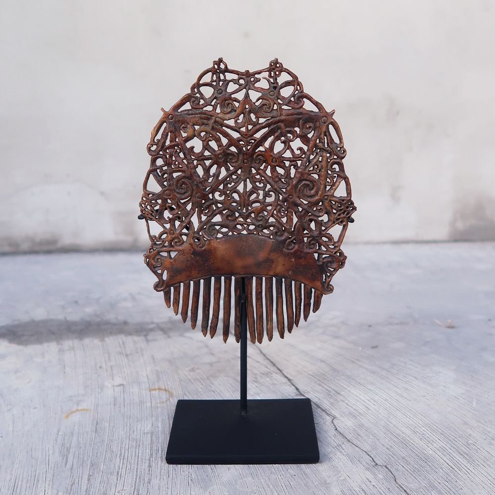 Accessoires cheveux - Peigne à cheveux sculpté Bornéo - NYAMAN GALLERY BALI