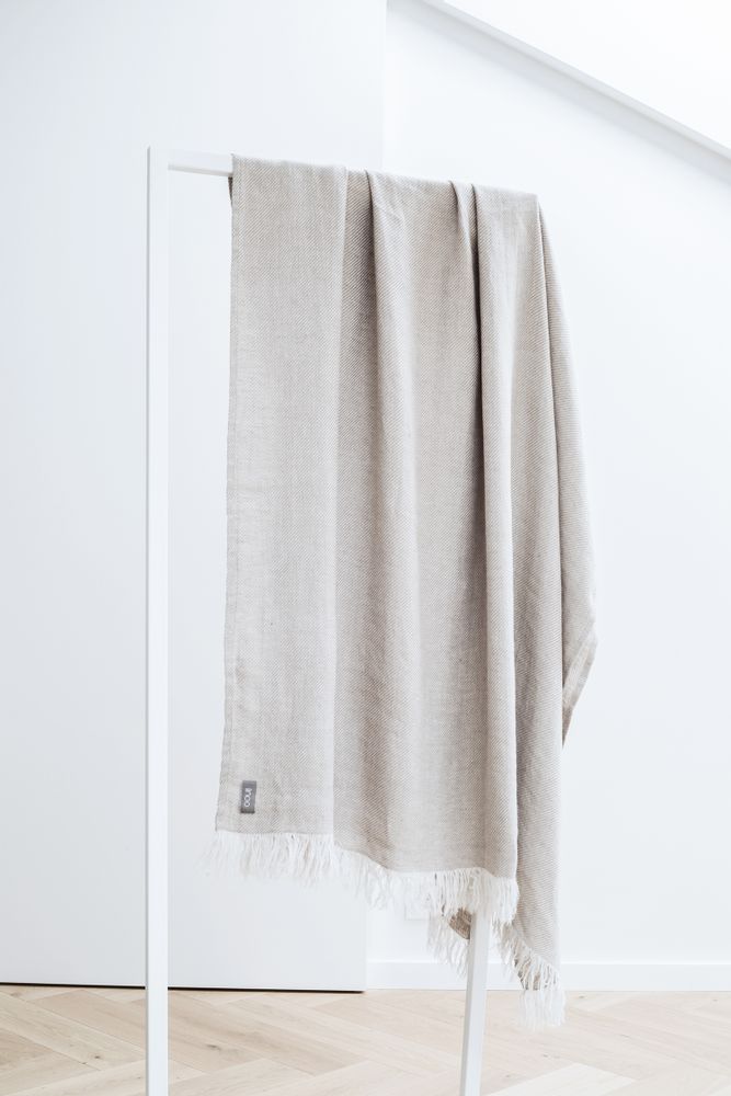 Decorative objects - berta blanket - LINOO