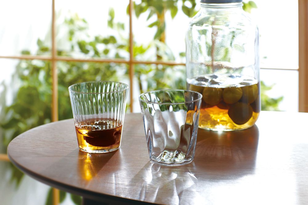 Glass - "SUNFARE" with unique stripe and diagonal pattern, from Japan - TOYO-SASAKI GLASS