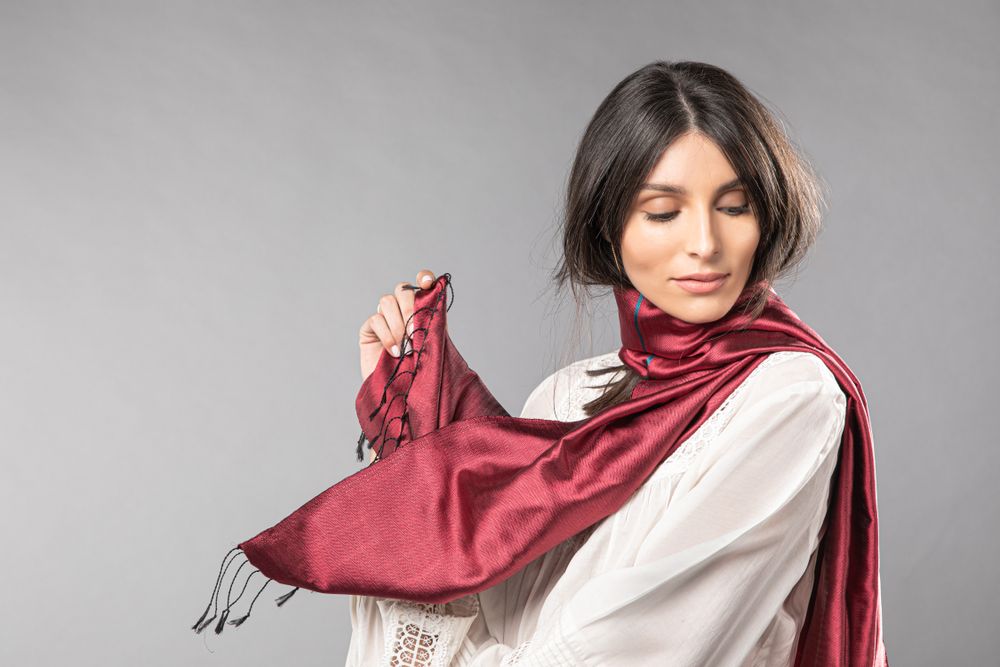 Scarves - Flamme d'Amour - Fine Silk Scarf - N S I J A