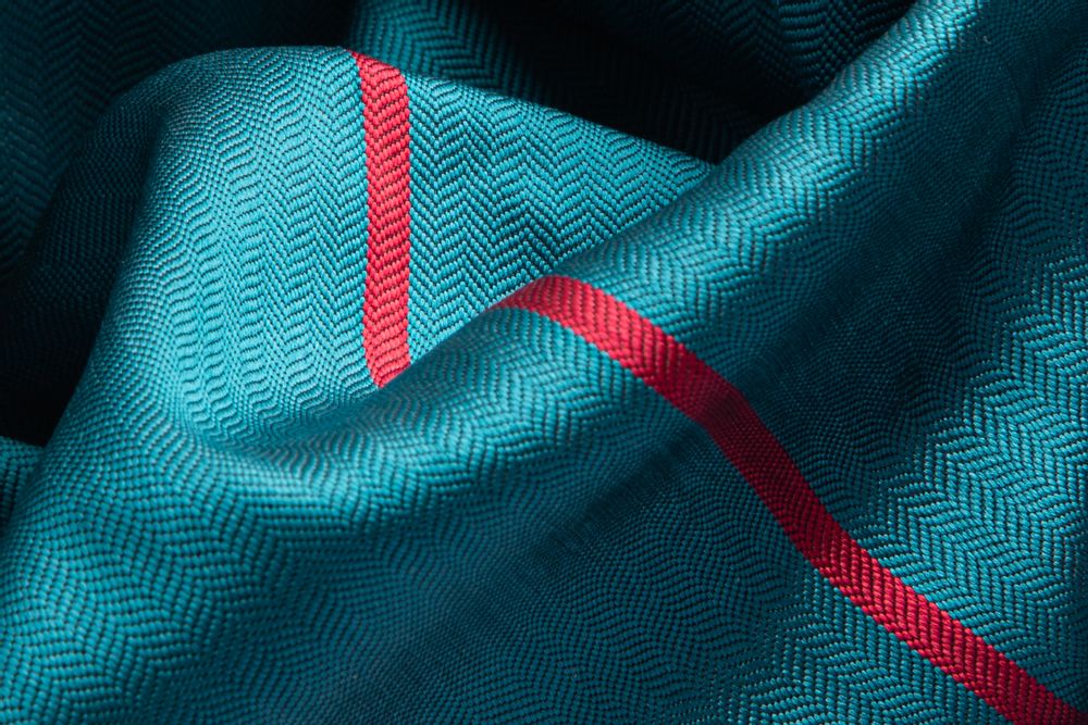 Foulards et écharpes - Touche Royale - Echarpe en Soie Naturelle Fine - N S I J A