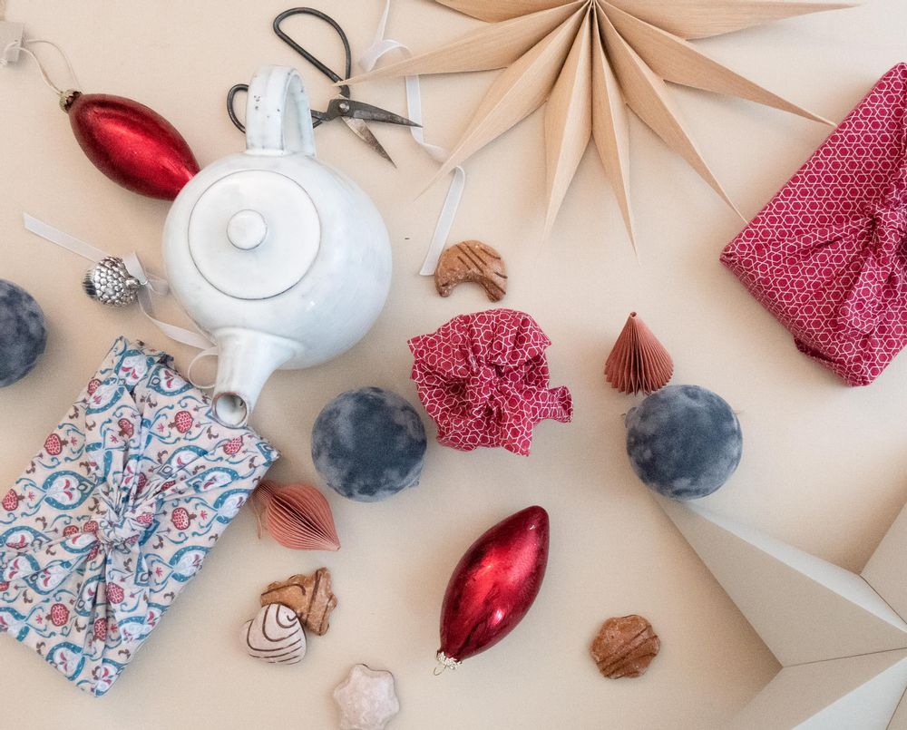 Gifts - Reusable Gift Wrapping - Style Teal & Cherry - FABRAP