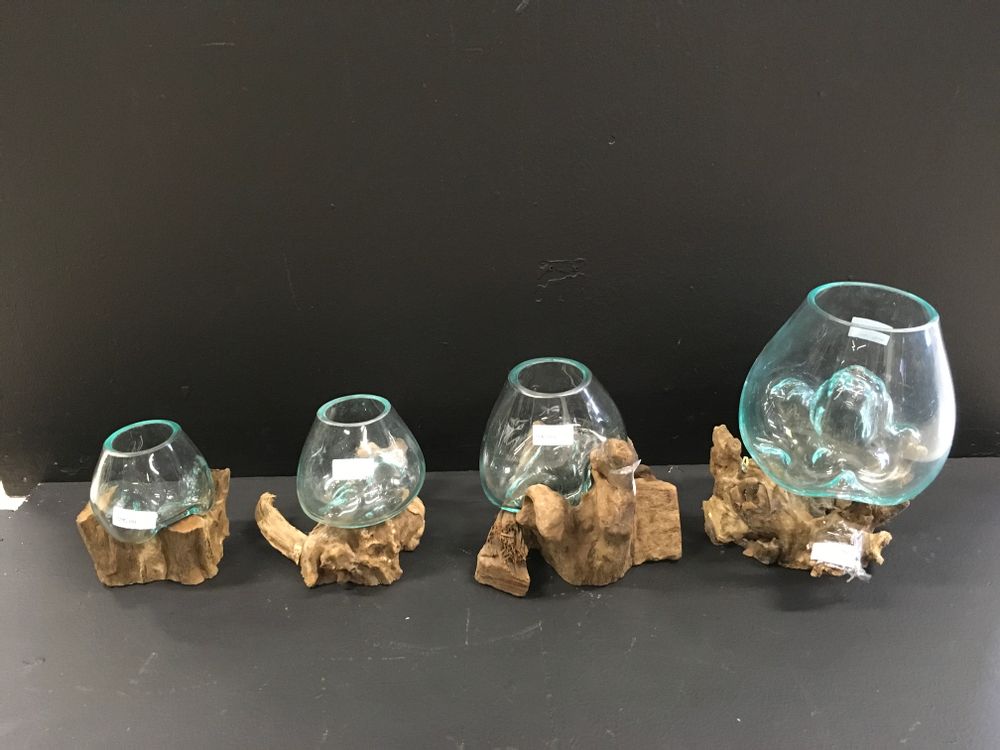 Floral decoration - Blown vase on teak root - JOLY S COLLECTION
