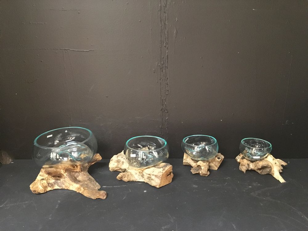 Floral decoration - Blown vase on teak root - JOLY S COLLECTION