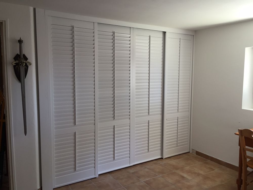 Walk-in closets - JASNO SHUTTERS - interior shutter with adjustable blinds in Closet and Dressing Doors - JASNO