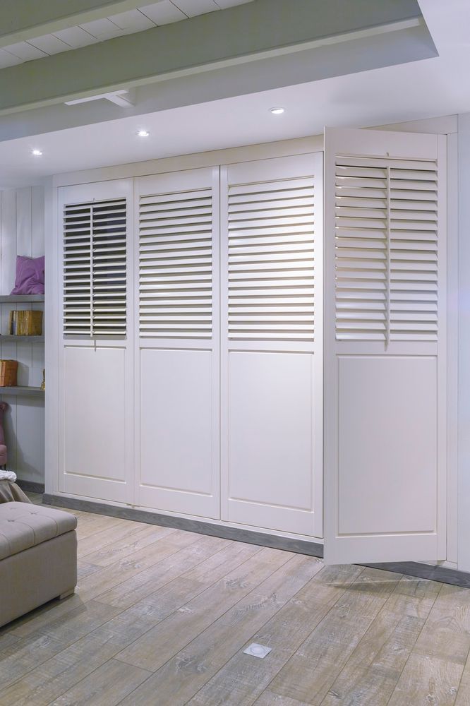 Walk-in closets - JASNO SHUTTERS - interior shutter with adjustable blinds in Closet and Dressing Doors - JASNO