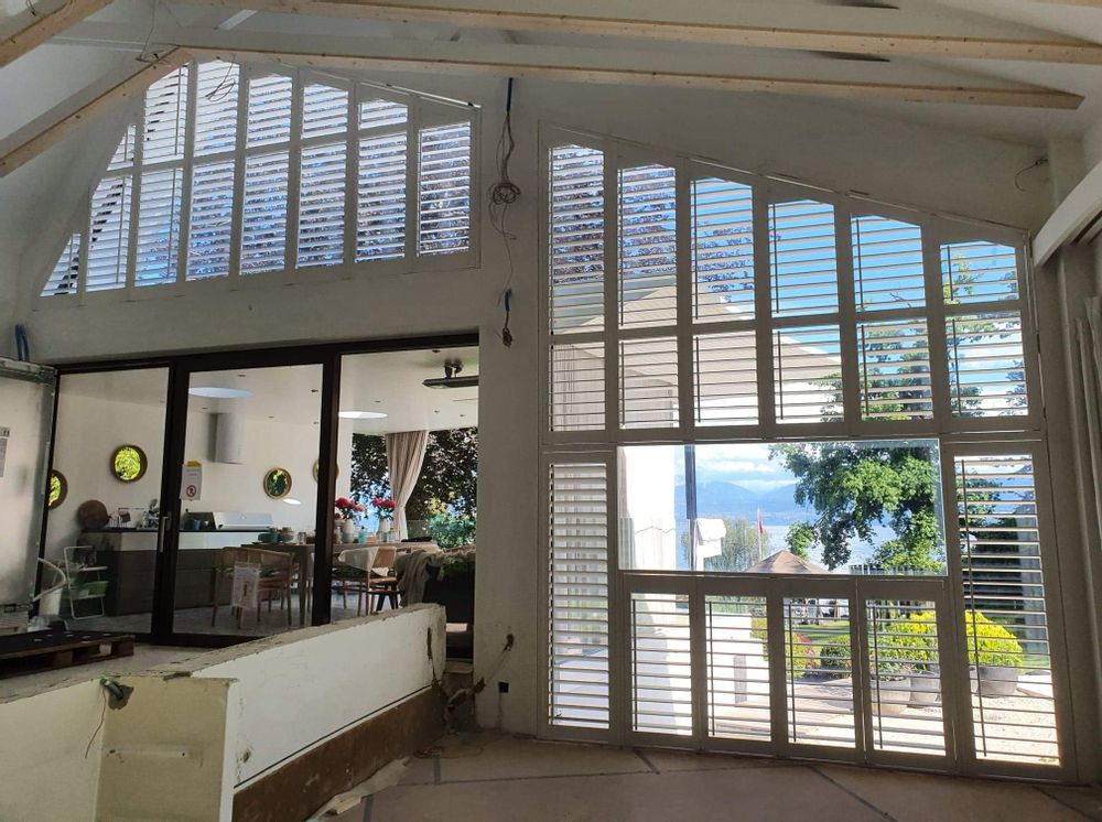 Wine accessories - JASNO SHUTTERS - interior shutter with swivel blinds in glass roof and light well - JASNO