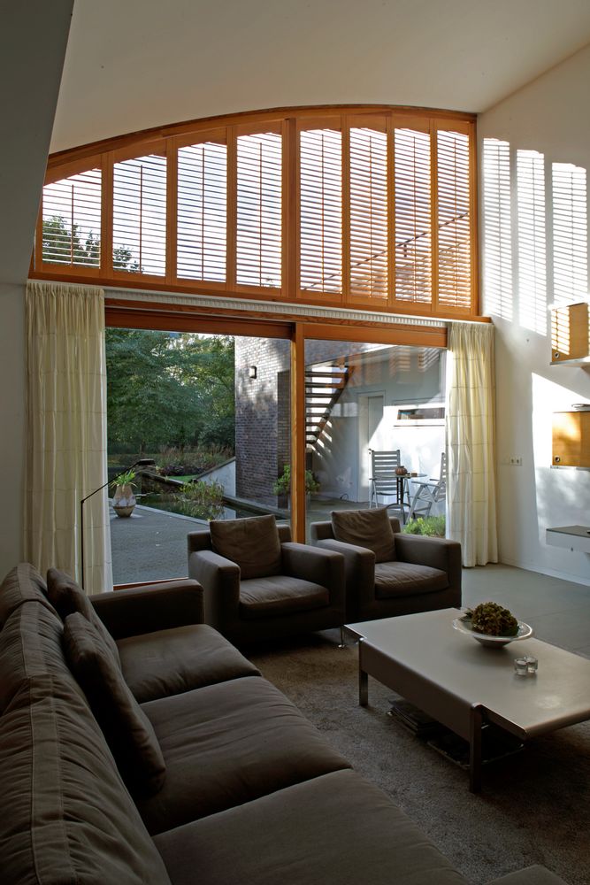 Curtains and window coverings - JASNO SHUTTERS - interior shutter with adjustable curved blinds - JASNO