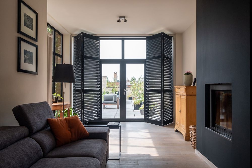 Wall ensembles - JASNO SHUTTERS - interior shutter with adjustable shutters in living, living room and dining room - JASNO