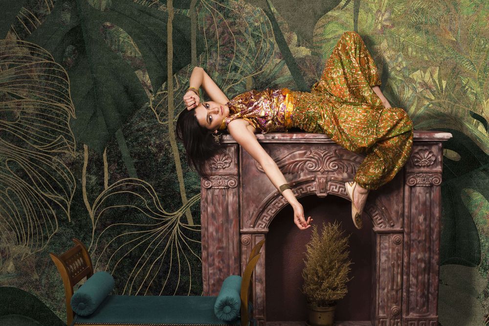 Decorative objects - Gold leaf luxury green and gold jungle wallpaper - LA MAISON MURAEM