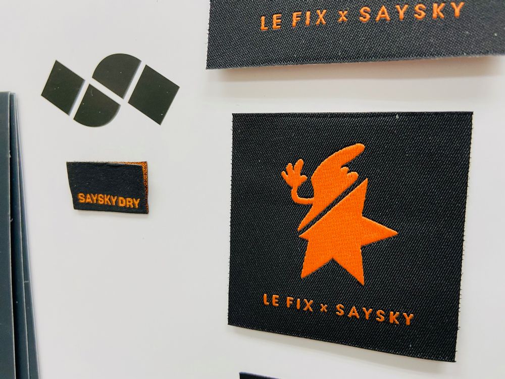 Bed linens - Product woven label - SHUN SUM GROUP LTD.