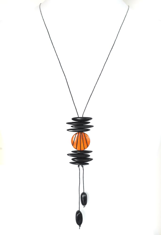 Jewelry - Atakames Pendant - TAGUA AND CO