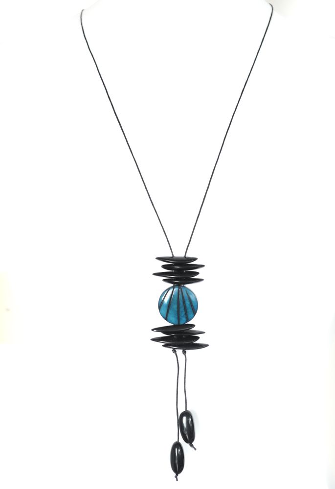 Jewelry - Atakames Pendant - TAGUA AND CO