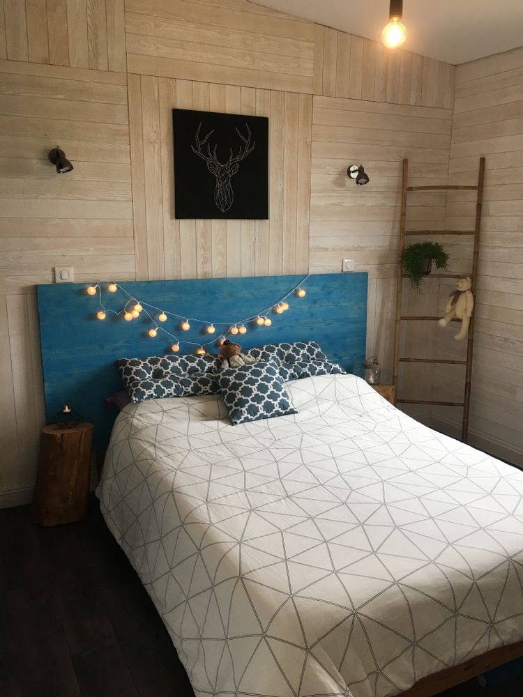 Beds - Headboard Colorful Wood - SESAME OUVRE-TOI