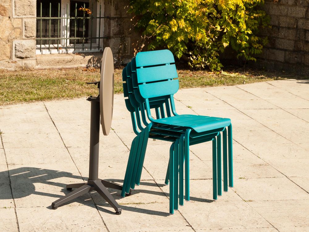 Dining Tables - Alicante round bistro table aluminium mocha\ green bistro. - EZEÏS