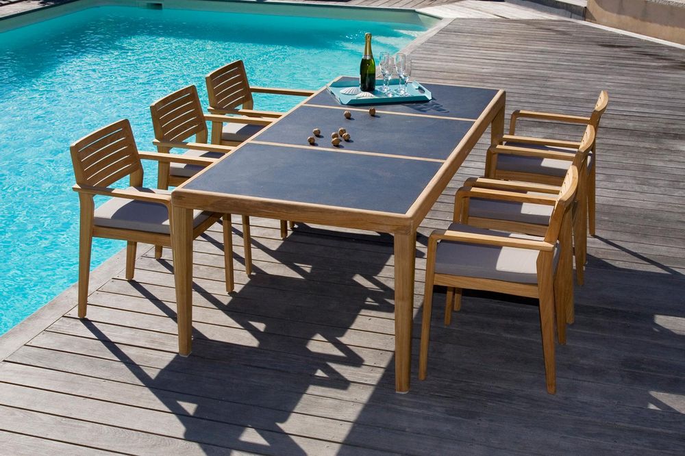 Tables Salle à Manger - Table de jardin Aquariva en teck massif naturel avec plateau en stratifié gris anthracite - EZEÏS