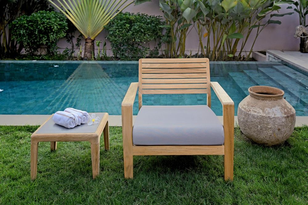 Lawn armchairs - Aquariva low seater garden armchair with cushion. - EZEÏS