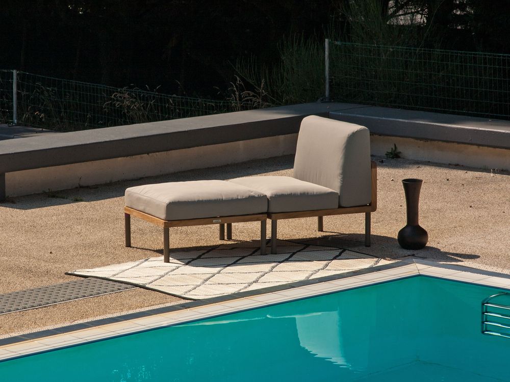 Lawn chairs - Kallysta central module for garden furniture in solid teak with taupe thermo-lacquered aluminium legs and polyolefin cushions. - EZEÏS