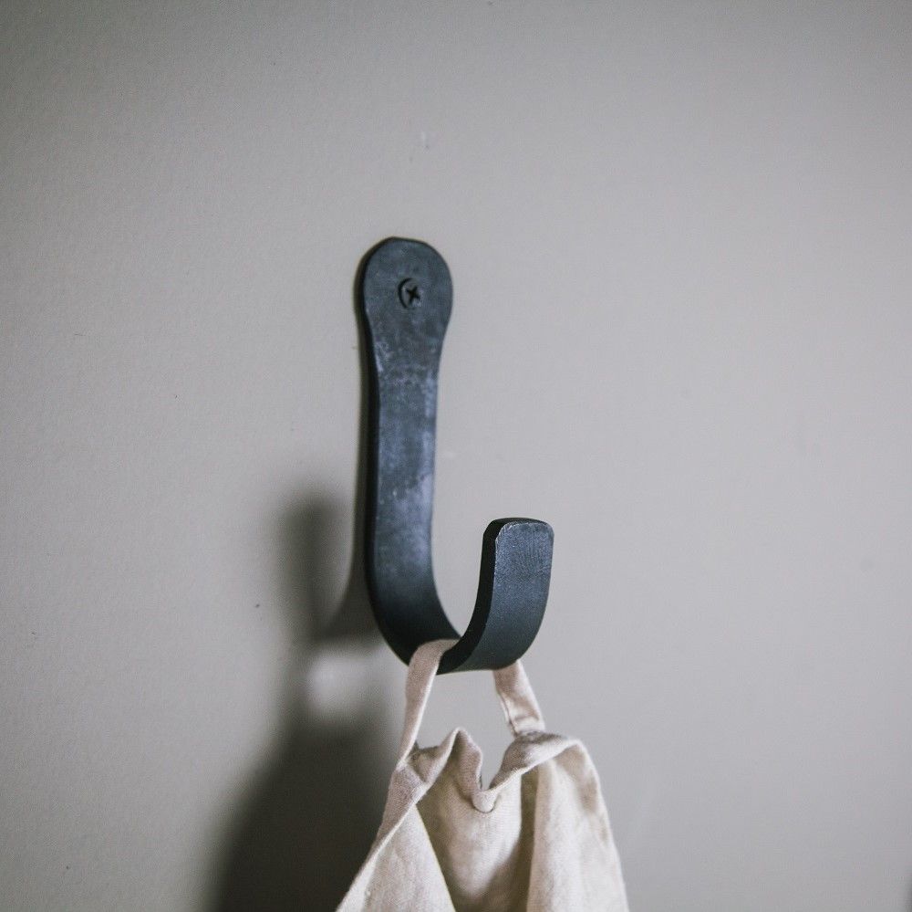 Wardrobe - Iron hooks - BRÛT HOMEWARE