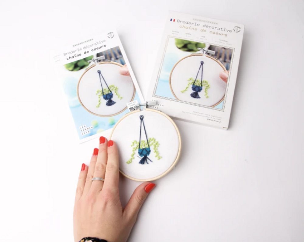 Cadeaux - Kit Broderie Green - Chaîne de Coeurs - FRENCH KITS