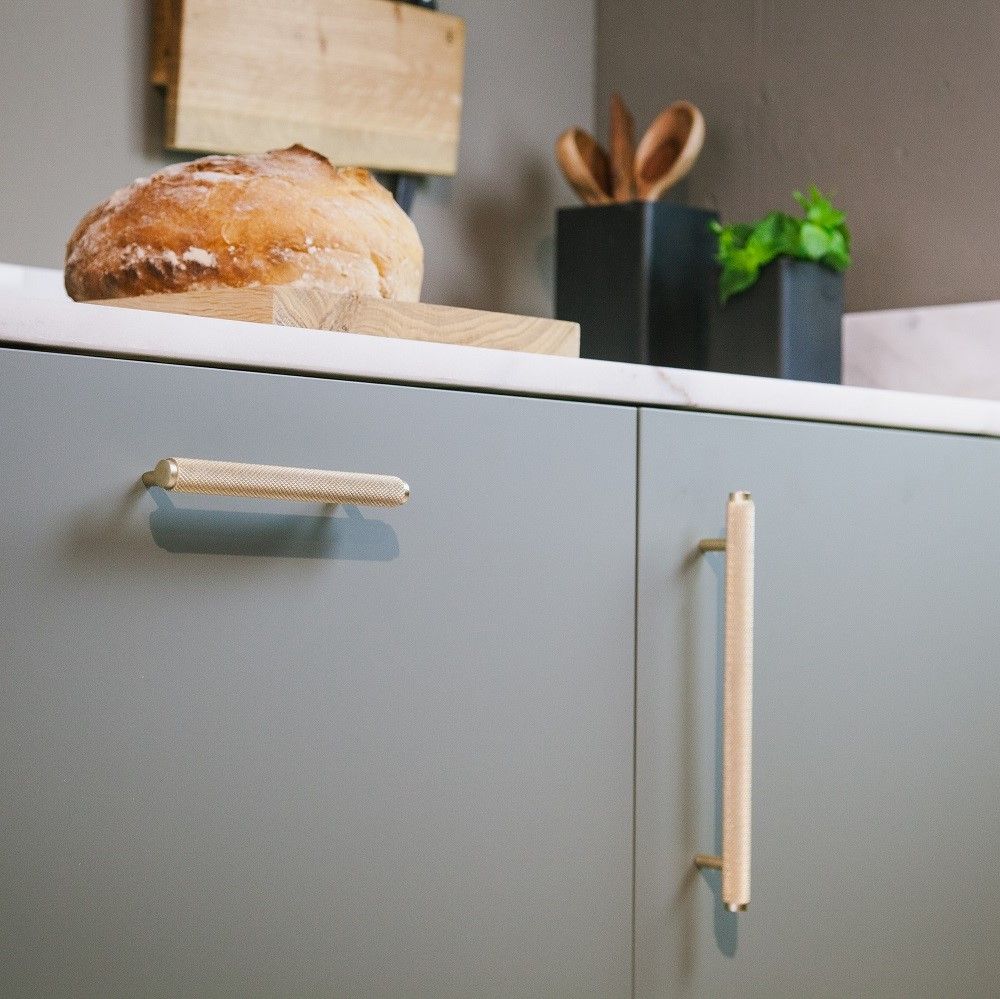 Armoires - Poignées moletées - BRÛT HOMEWARE