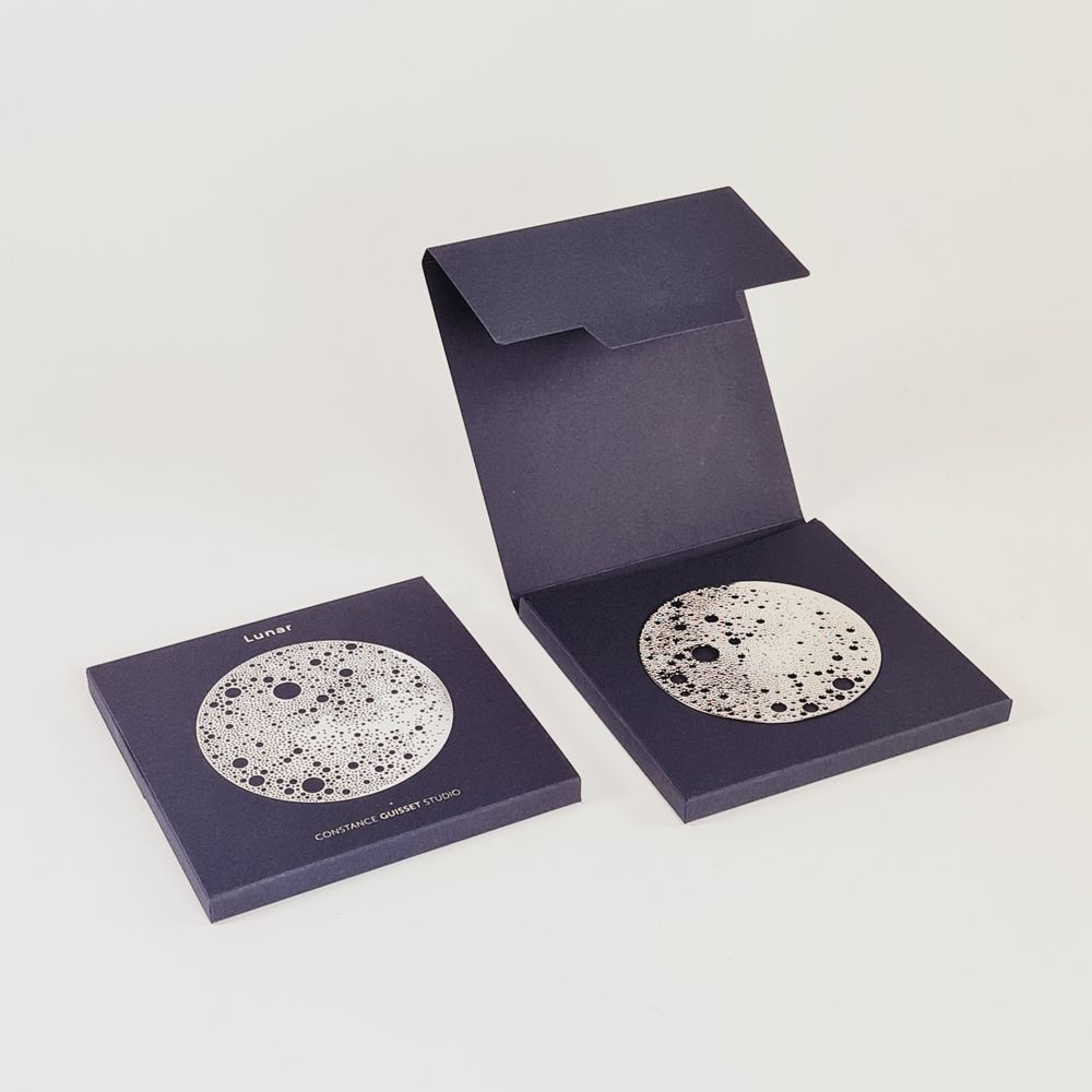 Jewelry - Lunar magnetic brooche - TOUT SIMPLEMENT,