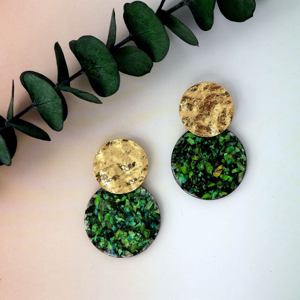 Bijoux - Boucles d'oreilles dorées à l'or fin et acétate pailletée verte. - NAO JEWELS