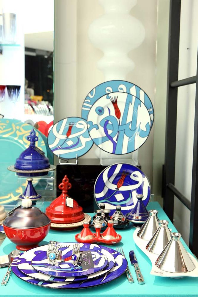 Design objects - Deep Blue Collection_ Dinner plates - A TABLE AFFAIR