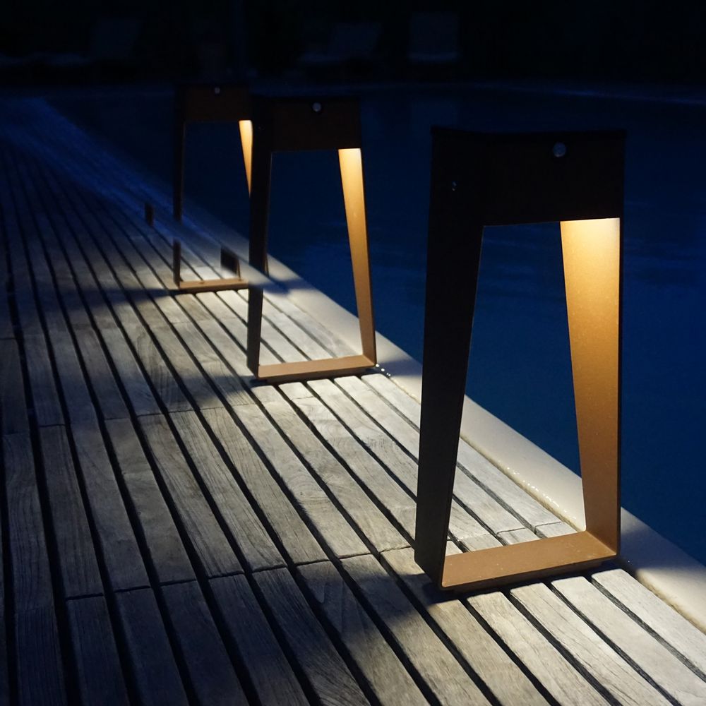 Outdoor floor lamps - BTS 400 solar pathway light - LYX LUMINAIRES