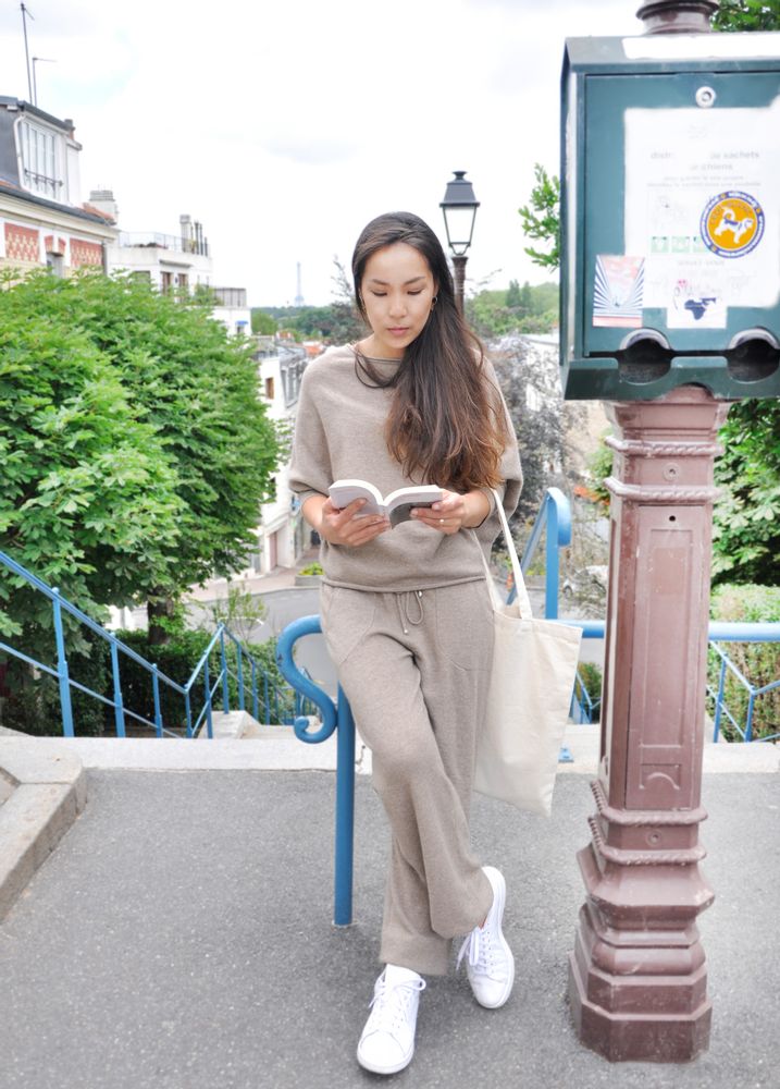Apparel - Women's jogging from travel wear collection in cashmere, Mongolia - AZZA DESIGN STUDIO ORGANIC CASHMERE MONGOLIE