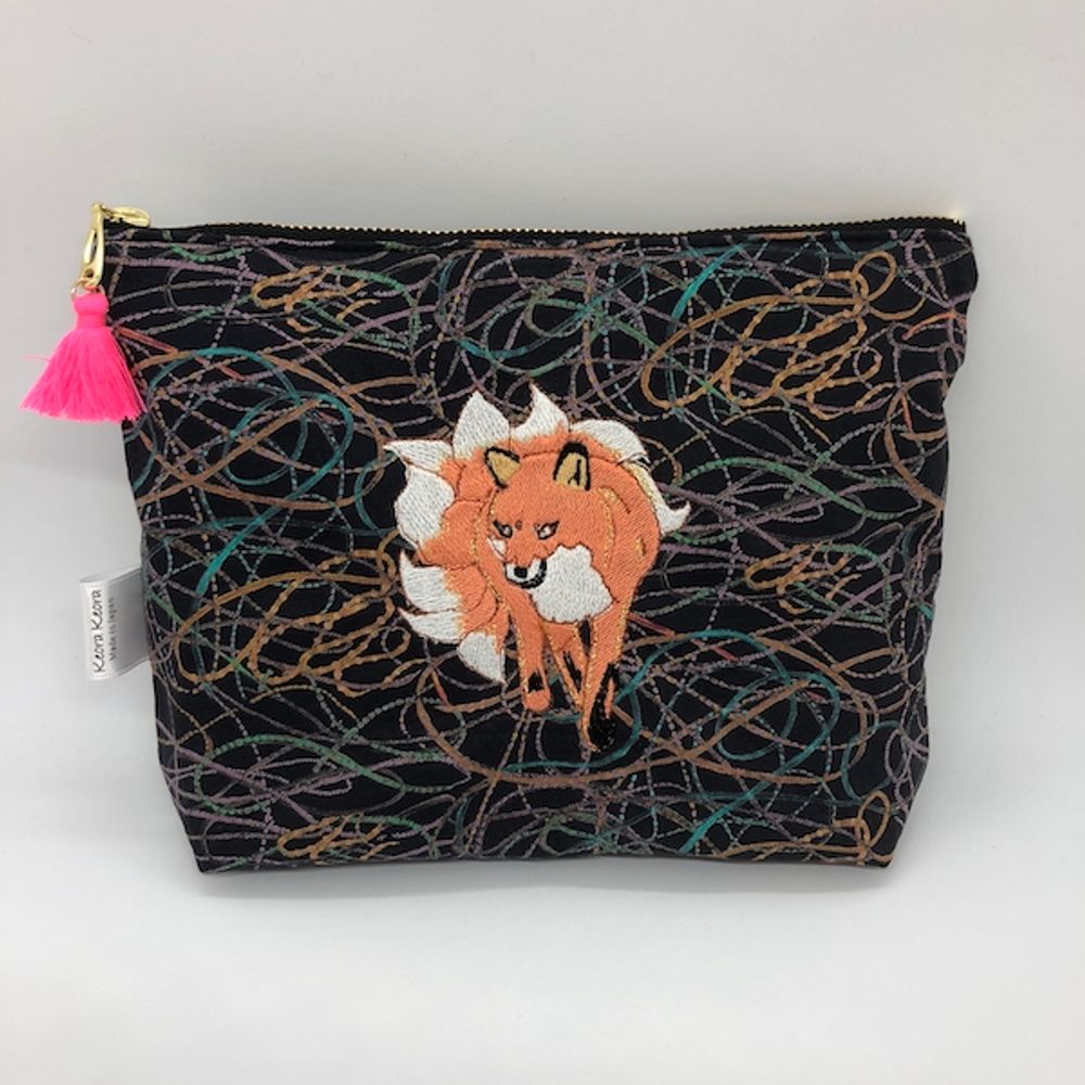 Cadeaux - Pochette brodée tissu imprimé Liberty - Chat-fantôme à deux queues & Renard-fantôme à neuf queues - KEORA KEORA GOODS JP