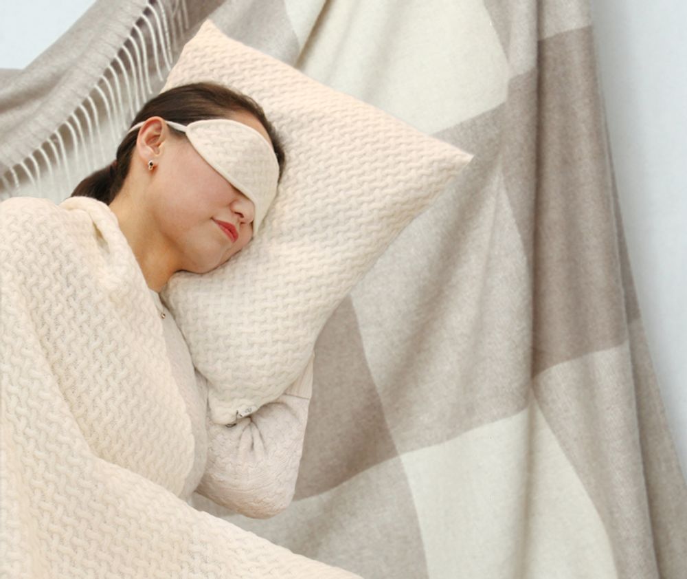Linge de lit - Ensemble de couverture & plaid et taies en cachemire de Mongolie - AZZA DESIGN STUDIO ORGANIC CASHMERE MONGOLIE