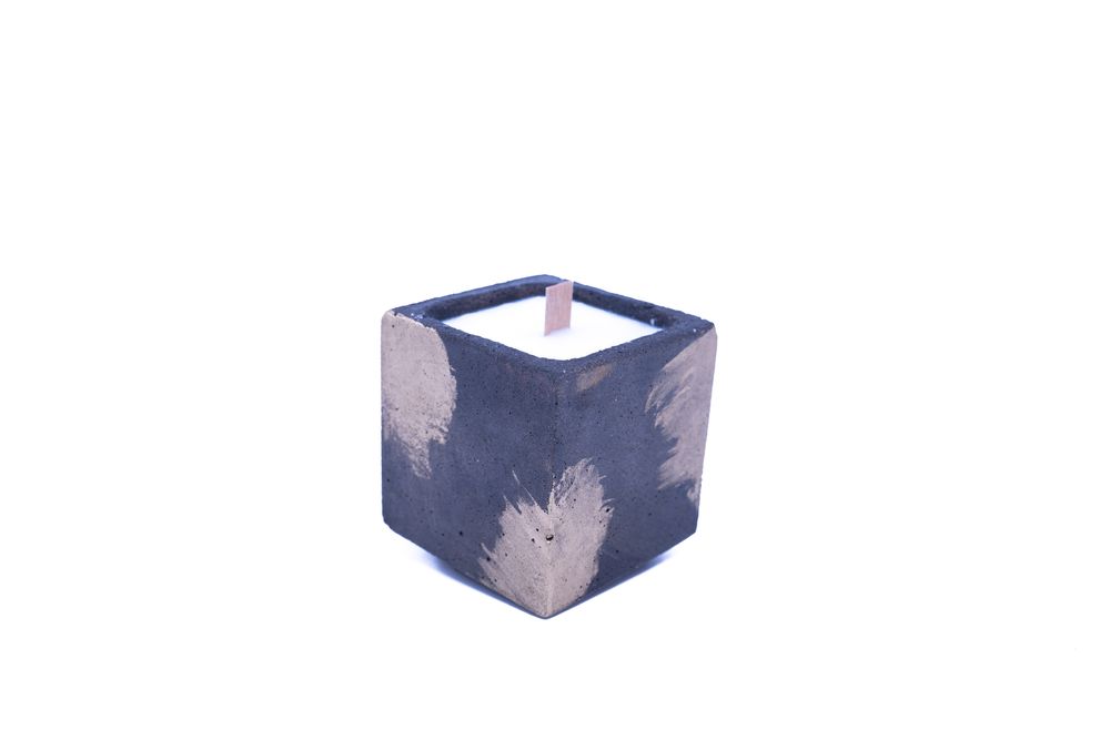 Objets de décoration - Bougie l Bougeoir en béton l Cire de soja 100% végétale et fragrances de Grasse - JUNNY