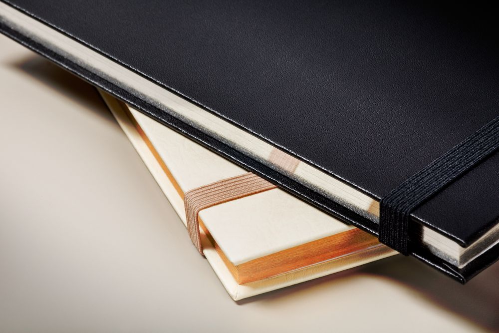 Stationery - NOTEBOOK (With Closure) - LACONIC