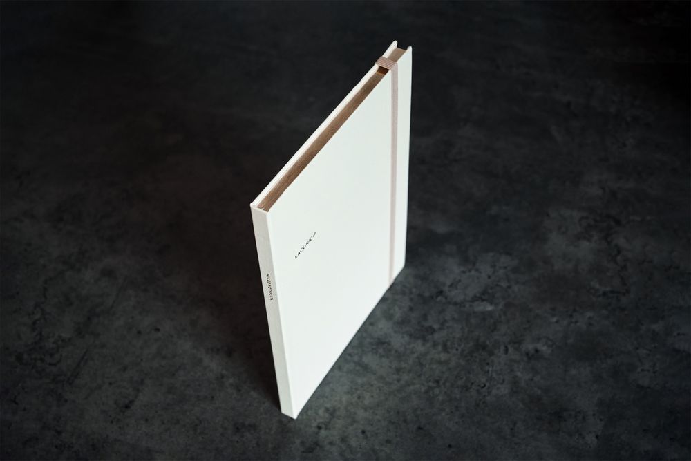 Stationery - NOTEBOOK (With Closure) - LACONIC