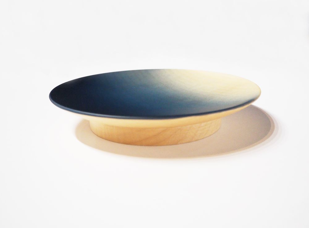 Plateaux - Assiette ronde Tochi teinte indigo - AOLA