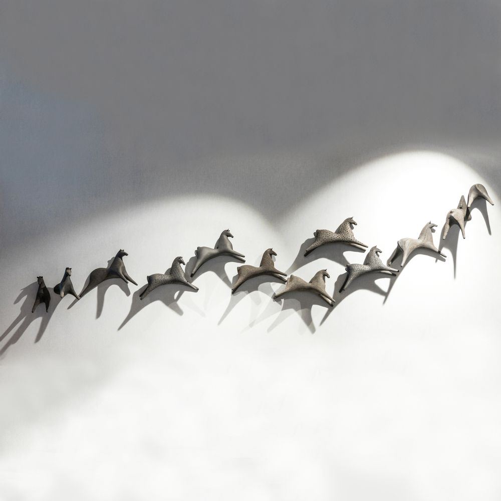 Sculptures, statuettes et miniatures - Sculpture Mini Cheval Mural - ATHENA JAHANTIGH