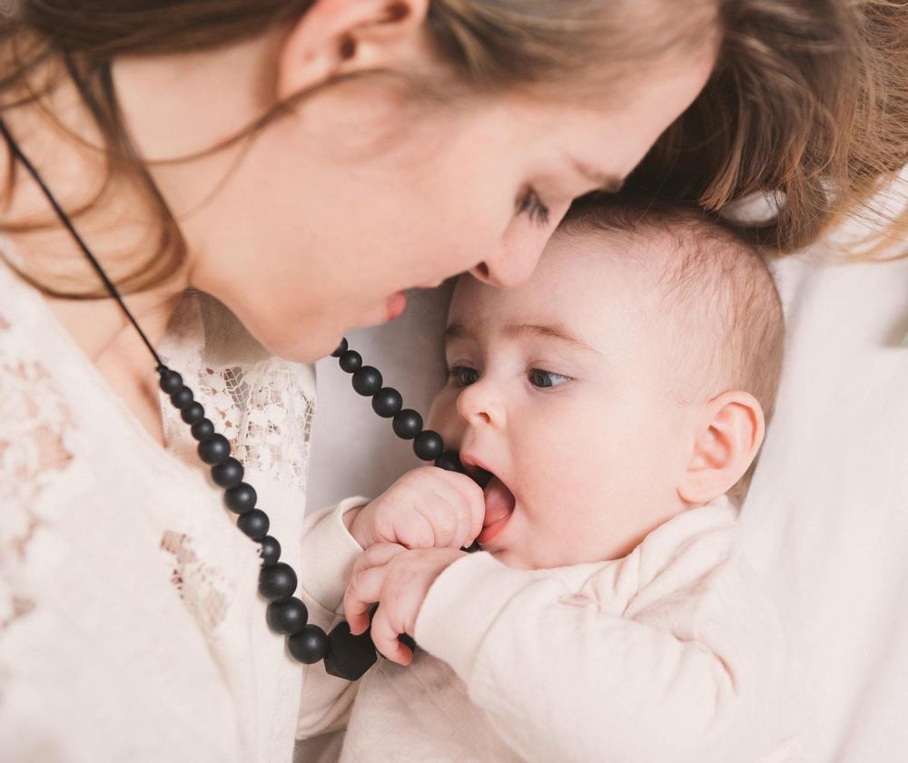 Jewelry - Colomba Rond | Carrier, Nursing and Teething Necklace - MINTYWENDY