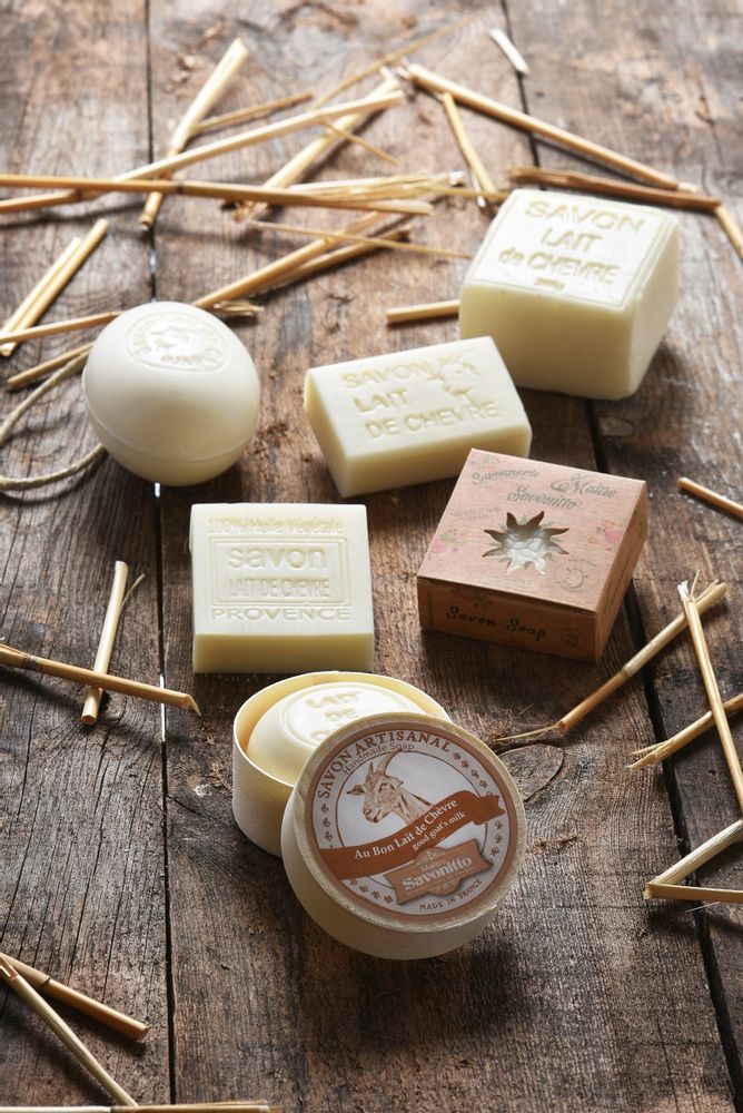 Soaps - vegetable soap with goat's milk - MAÎTRE SAVONITTO