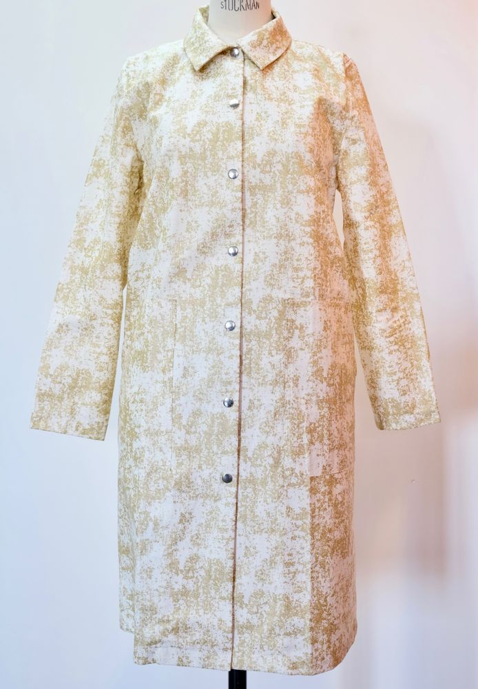 Apparel - Gold splash raincoat & bob - PETALSTREAM