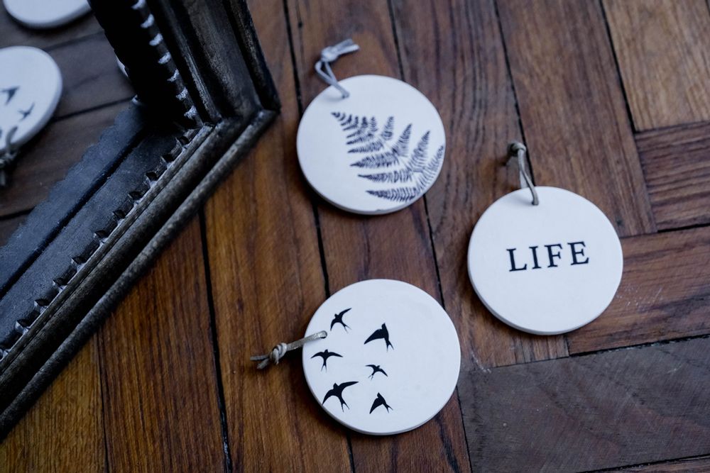 Other wall decoration - Wall Decor - Medallion - POUSSIÈRE DES RUES