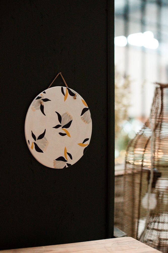 Other wall decoration - Large medallion - POUSSIÈRE DES RUES