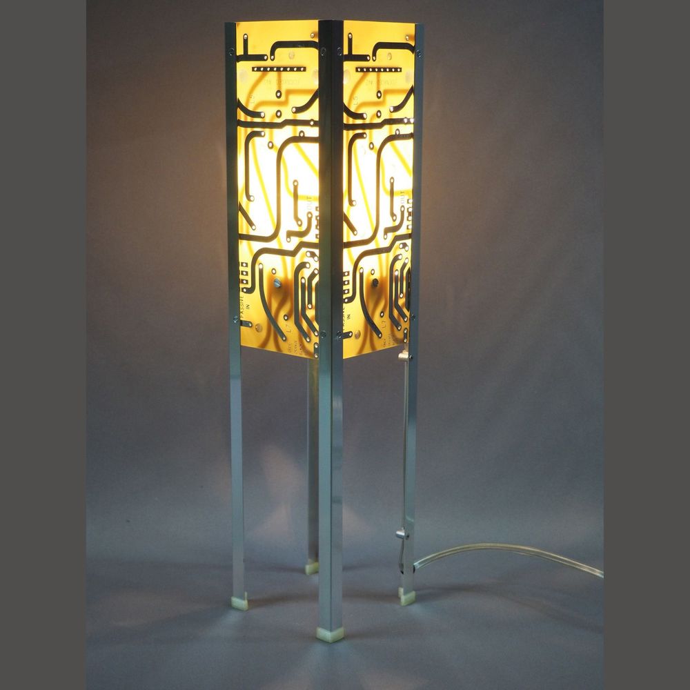 Table lamps - Quadripes Lamp Yellow - AVLUMEN