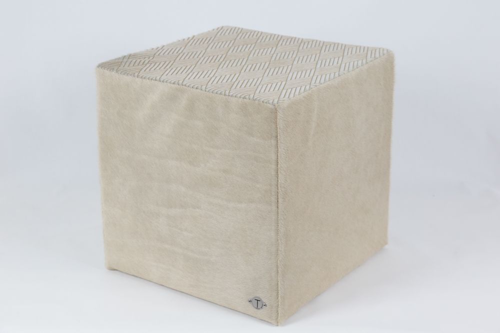 Poufs - Pouf en peau de vache beige grands losanges - TERGUS