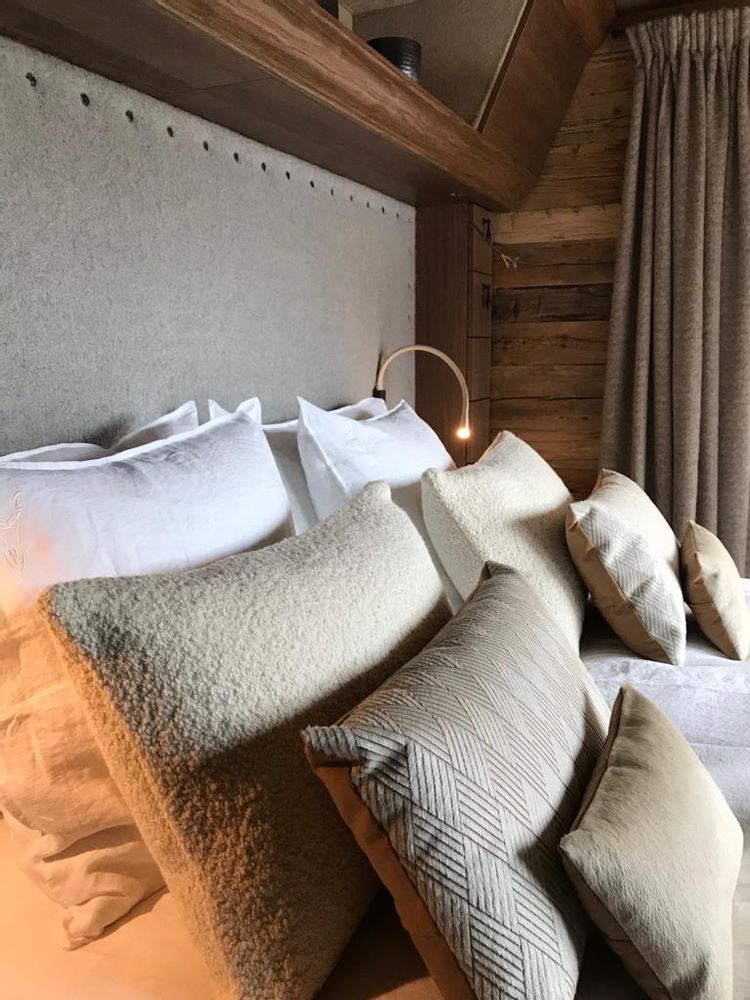 Coussins - Coussin haut de gamme en peau de vache - TERGUS