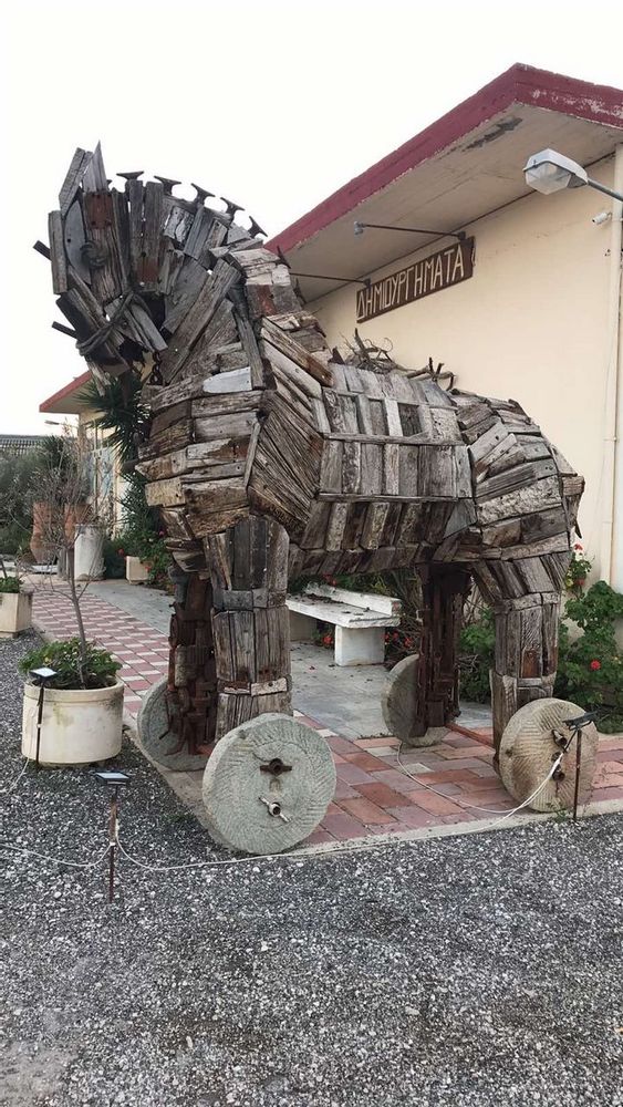 Accessoires de déco extérieure - cheval de Troie Sculpture - SILO ART FACTORY