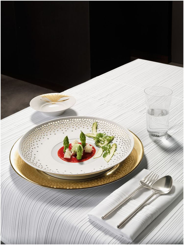 Objets design - Assiette coupée large - HERING BERLIN