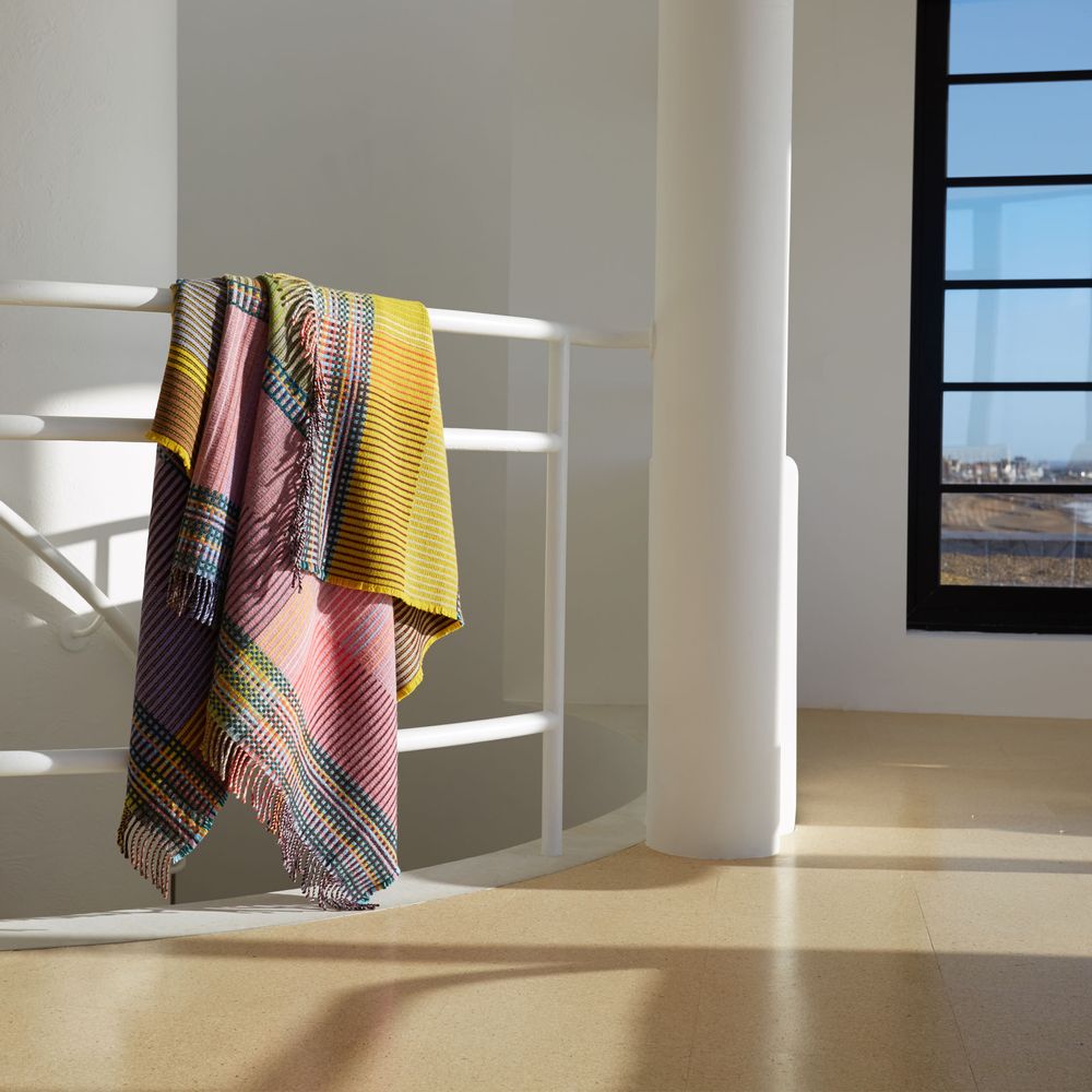 Decorative objects - Pinstripe Throw Hambling - WALLACE SEWELL