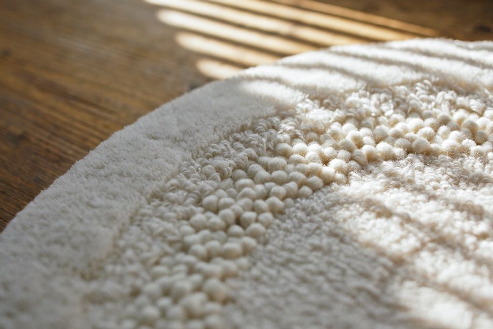 Design carpets - POCO40_SNOWY design rug seat cushion white 100%wool Φ40cm - ZAPPETO