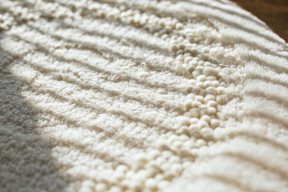 Design carpets - POCO40_SNOWY design rug seat cushion white 100%wool Φ40cm - ZAPPETO